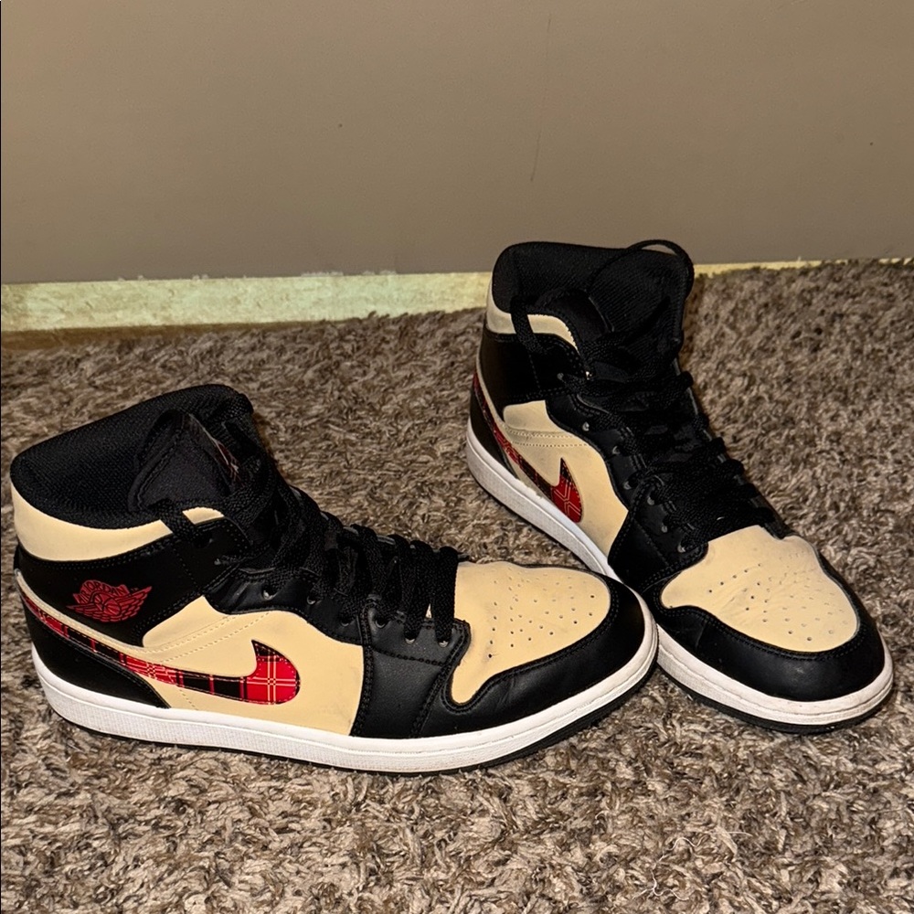 Jordan 1 Mid Tartan Swoosh